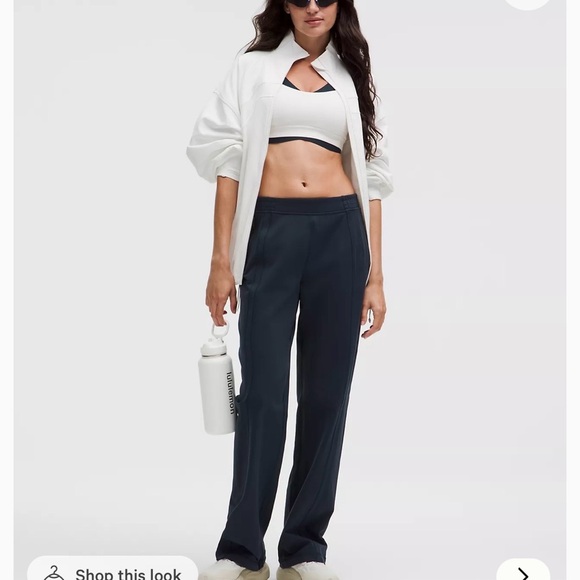 lululemon athletica Pants - Lululemon Define Mid-Rise Track Pant
Luon